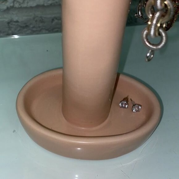 Rae Dunn ‘Hello Pretty’ Pink Ceramic Jewelry Stand - Picture 6 of 7